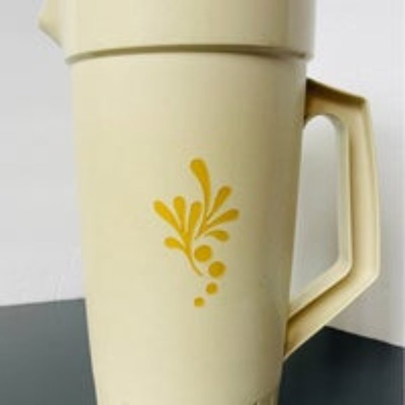 Tupperware Other - Vintage Tupperware Almond &Harvest Gold Push Button Seal Lid Pitcher #874 & 875